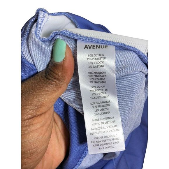 8652 NWT Avenue women's sz 22 short capri blue shorts pockets - Picture 5 of 6